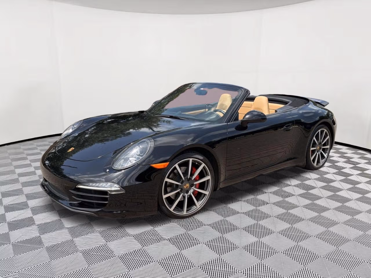
           
        2013 Porsche 911