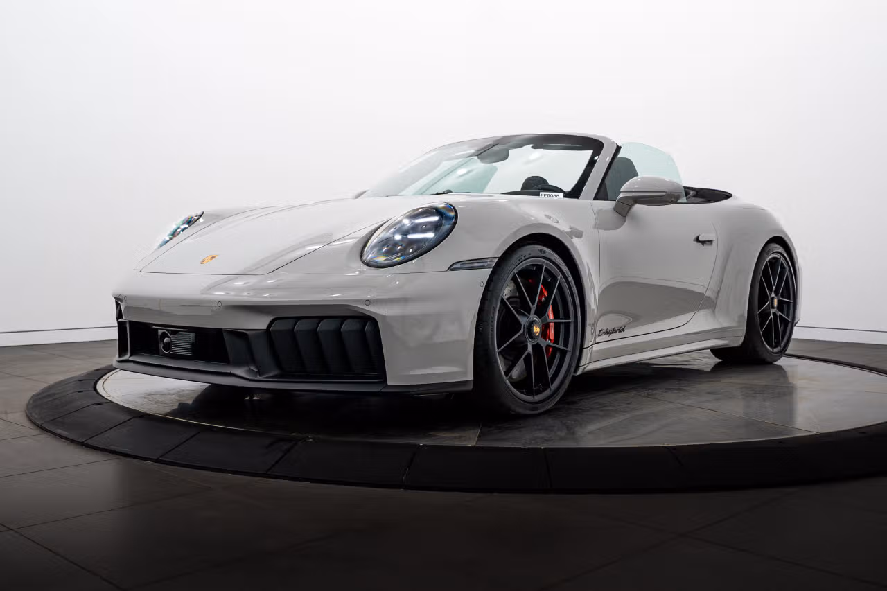 
           
        2026 Porsche 911