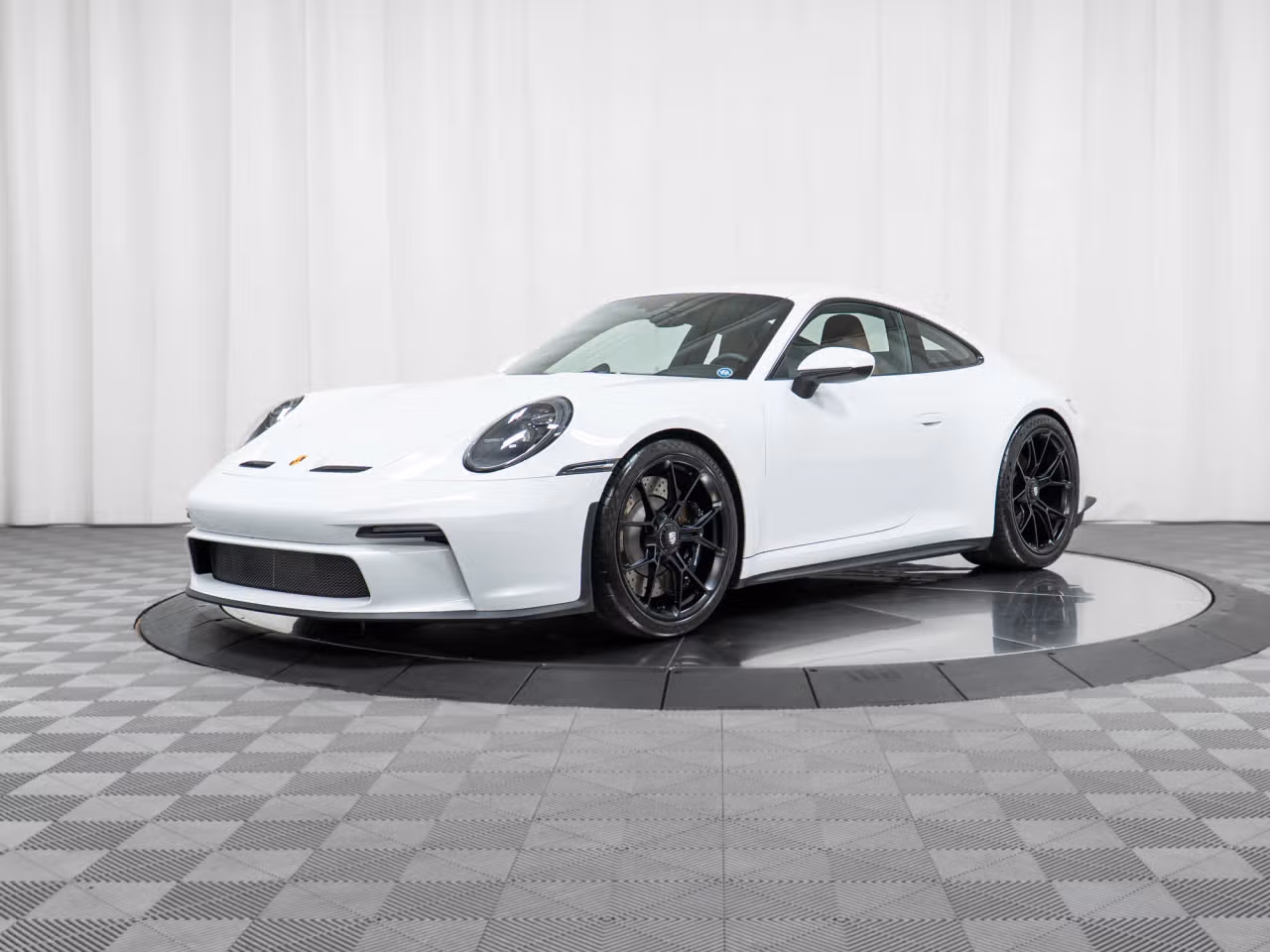 
           
        2023 Porsche 911