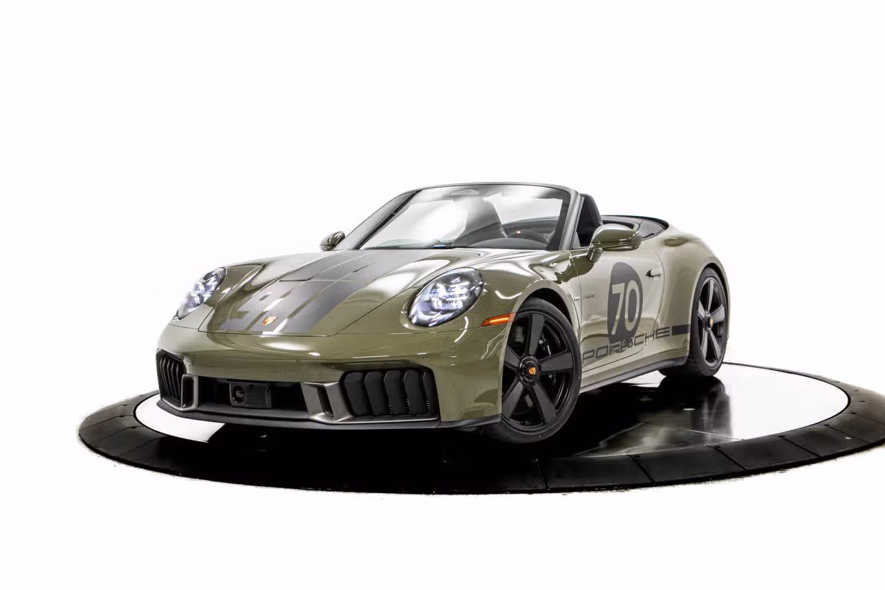 
           New 
        2026 Porsche 911
