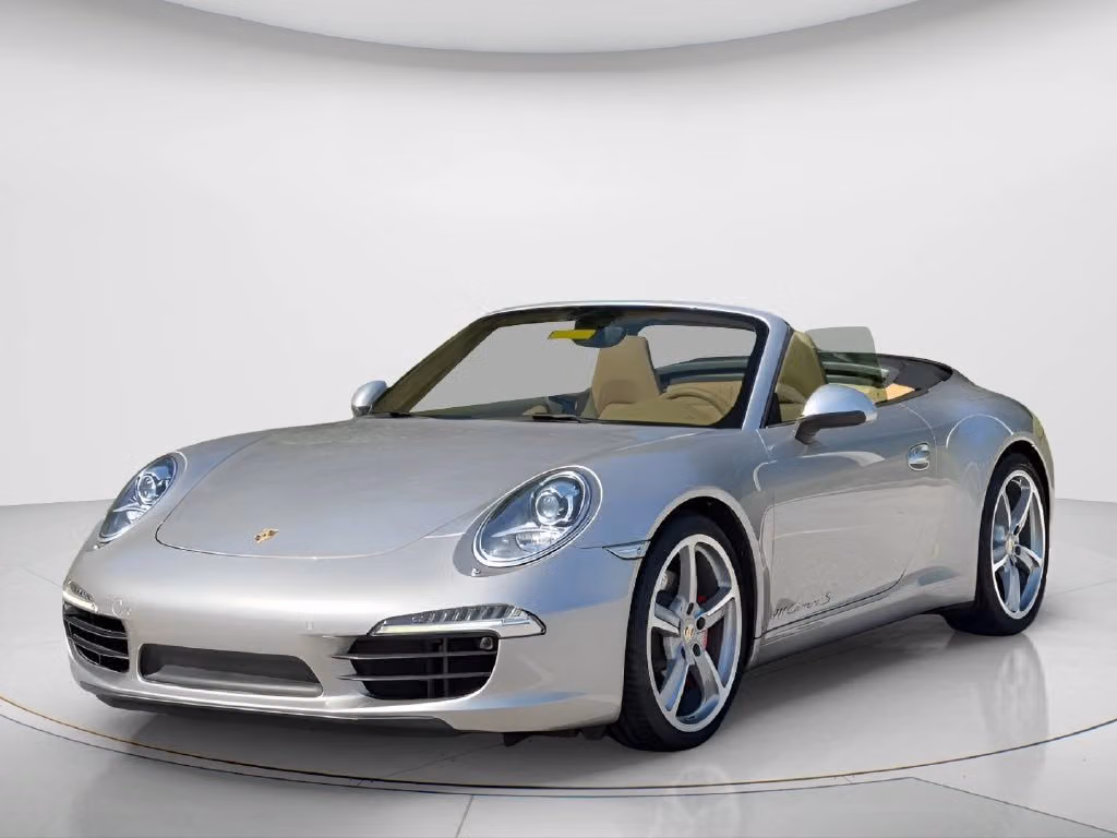 
           
        2013 Porsche 911