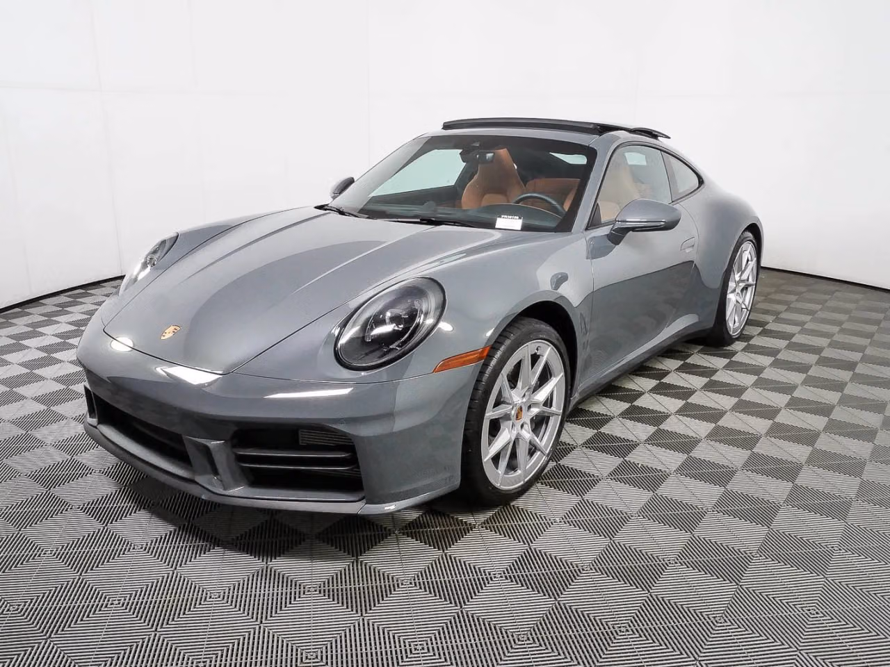 
           
        2025 Porsche 911