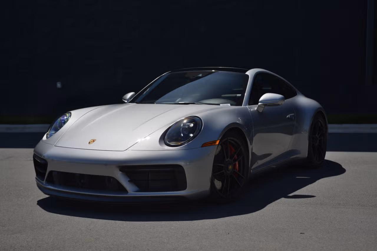 
           
        2022 Porsche 911