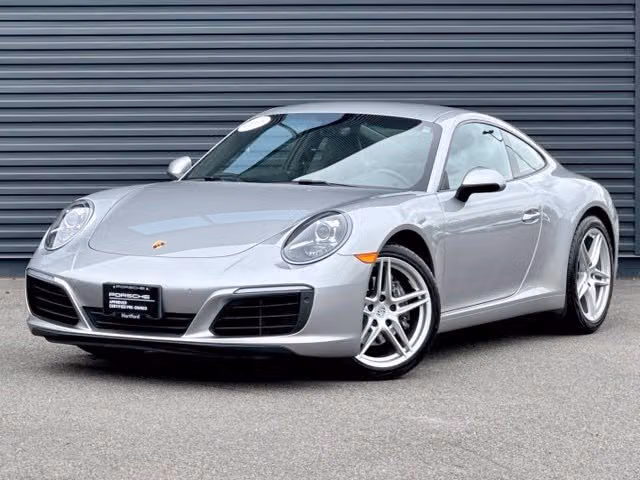 
           
        2018 Porsche 911