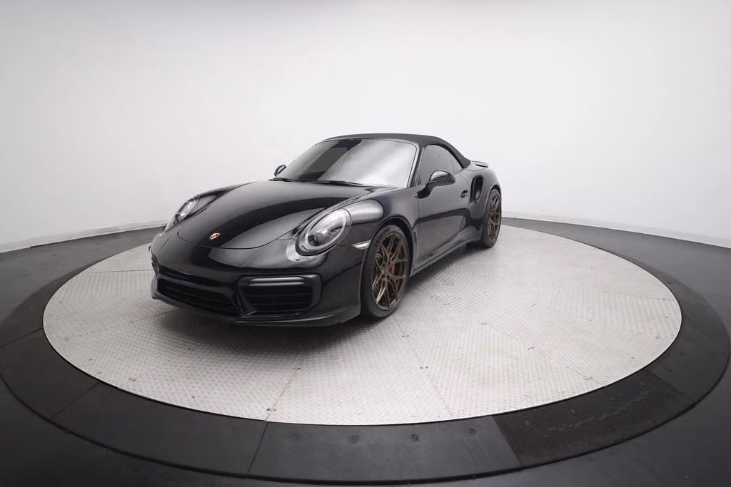
           
        2017 Porsche 911