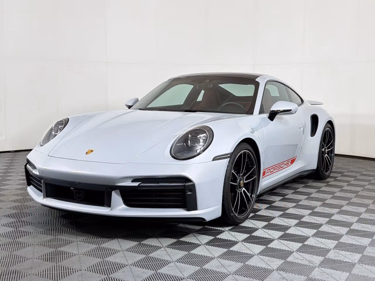 
           
        2023 Porsche 911