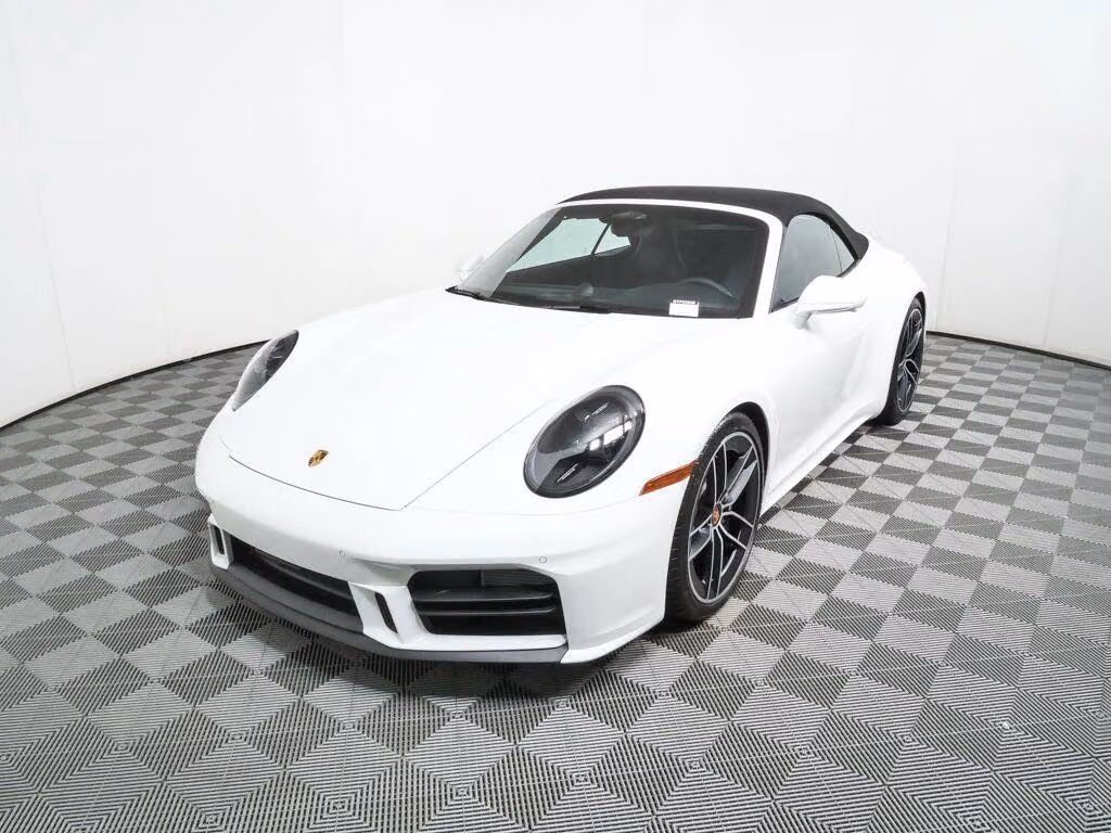 
           New 
        2026 Porsche 911