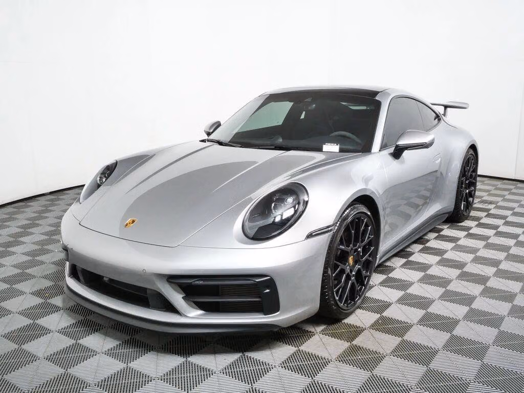 
           
        2024 Porsche 911