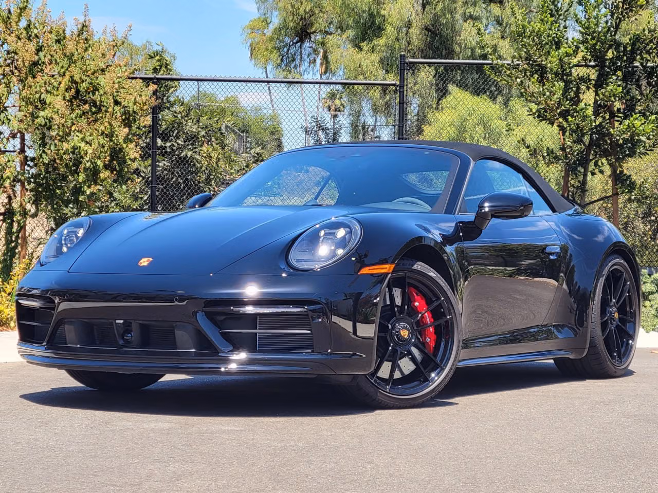 
           
        2023 Porsche 911