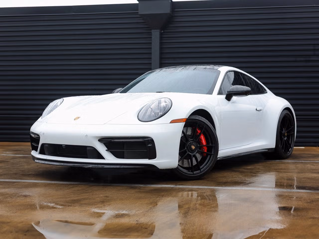 
           
        2022 Porsche 911