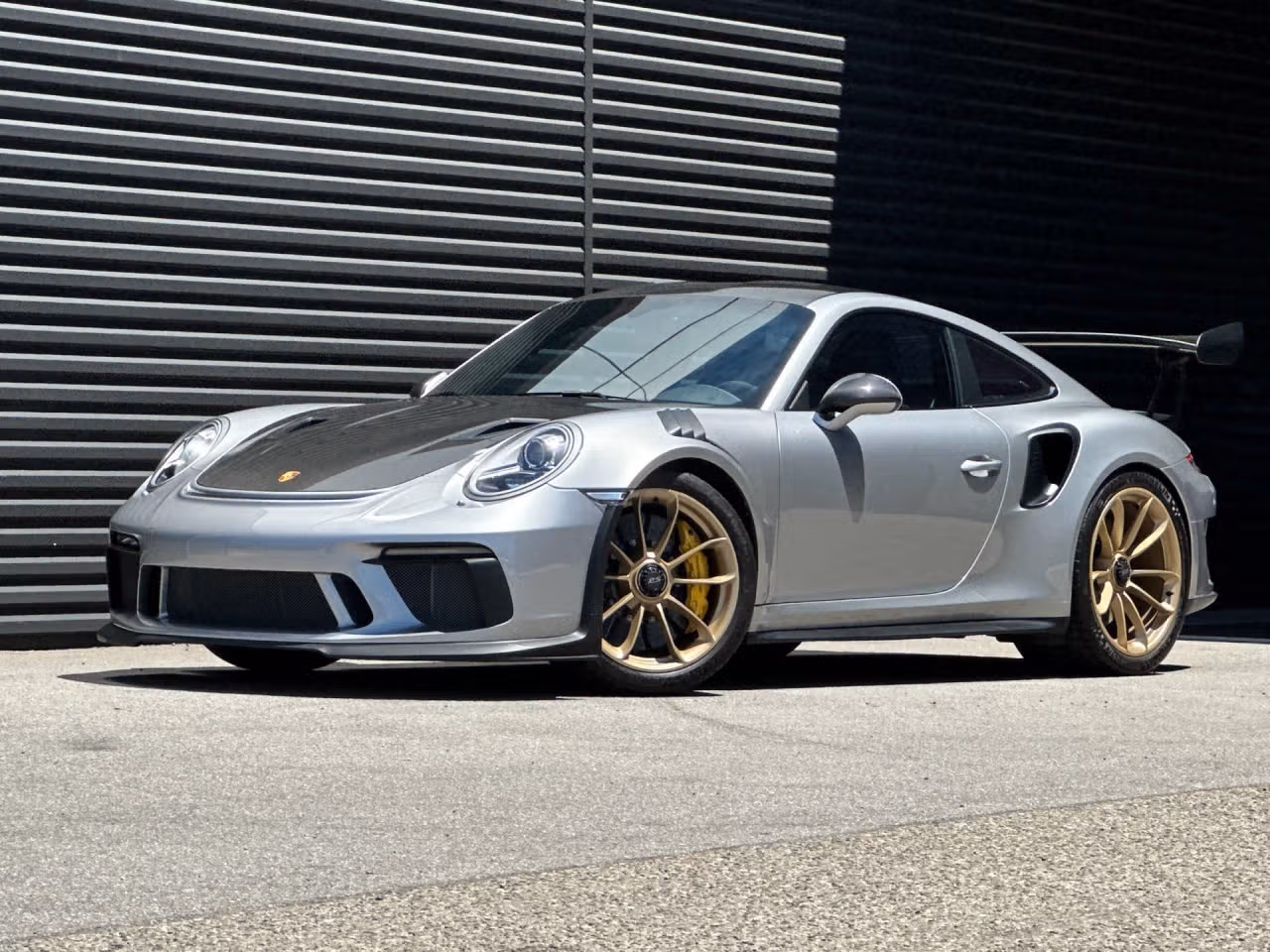 
           
        2019 Porsche 911