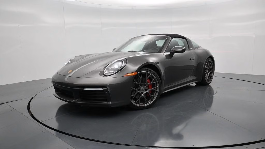
           
        2023 Porsche 911