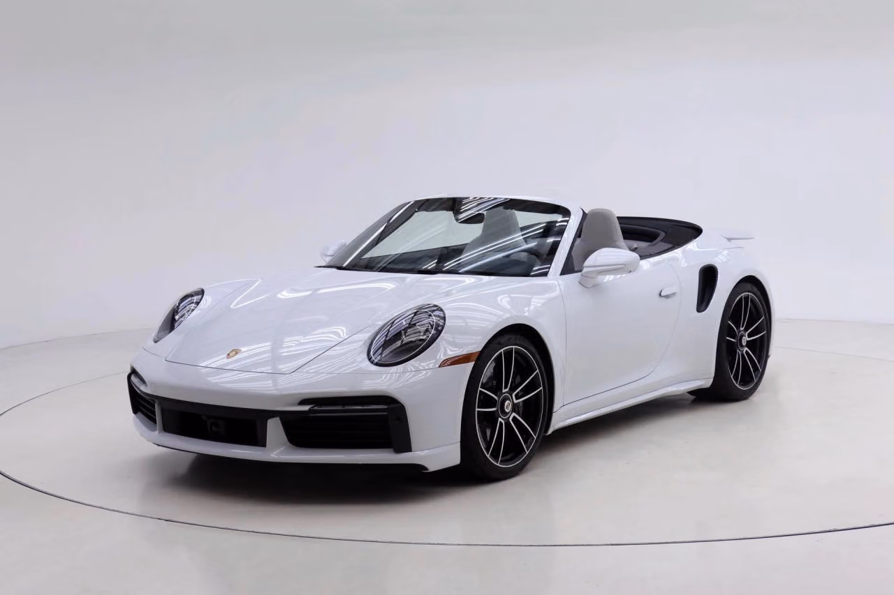 
           
        2022 Porsche 911