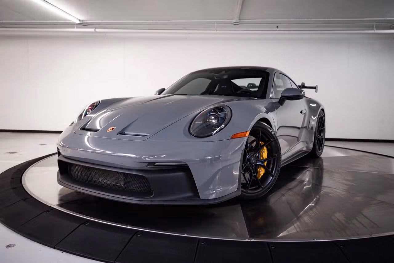 
           
        2022 Porsche 911