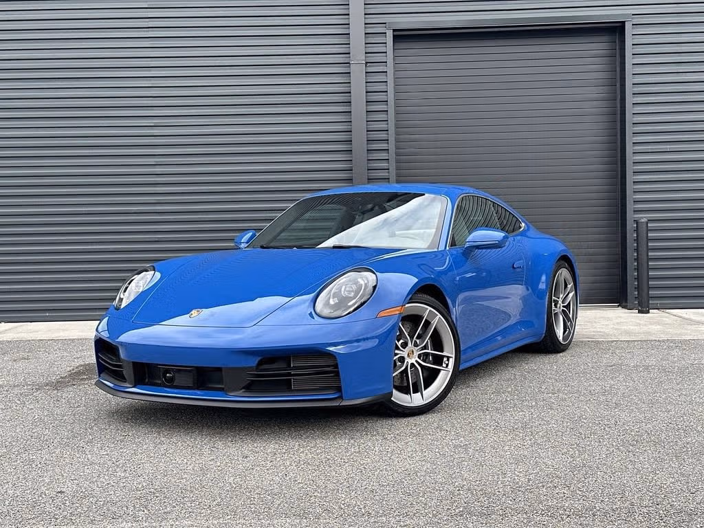 
           
        2025 Porsche 911