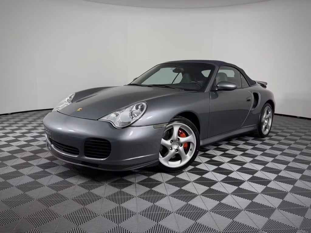 
           
        2004 Porsche 911