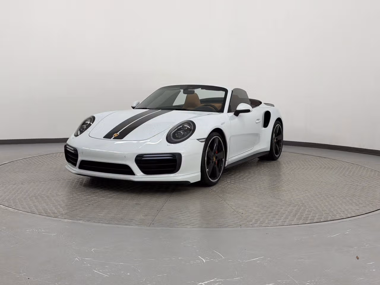 
           
        2017 Porsche 911
