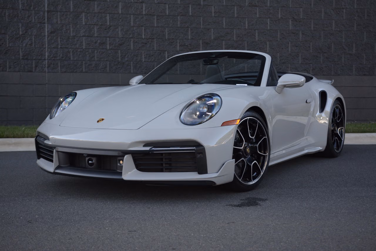 
           
        2025 Porsche 911