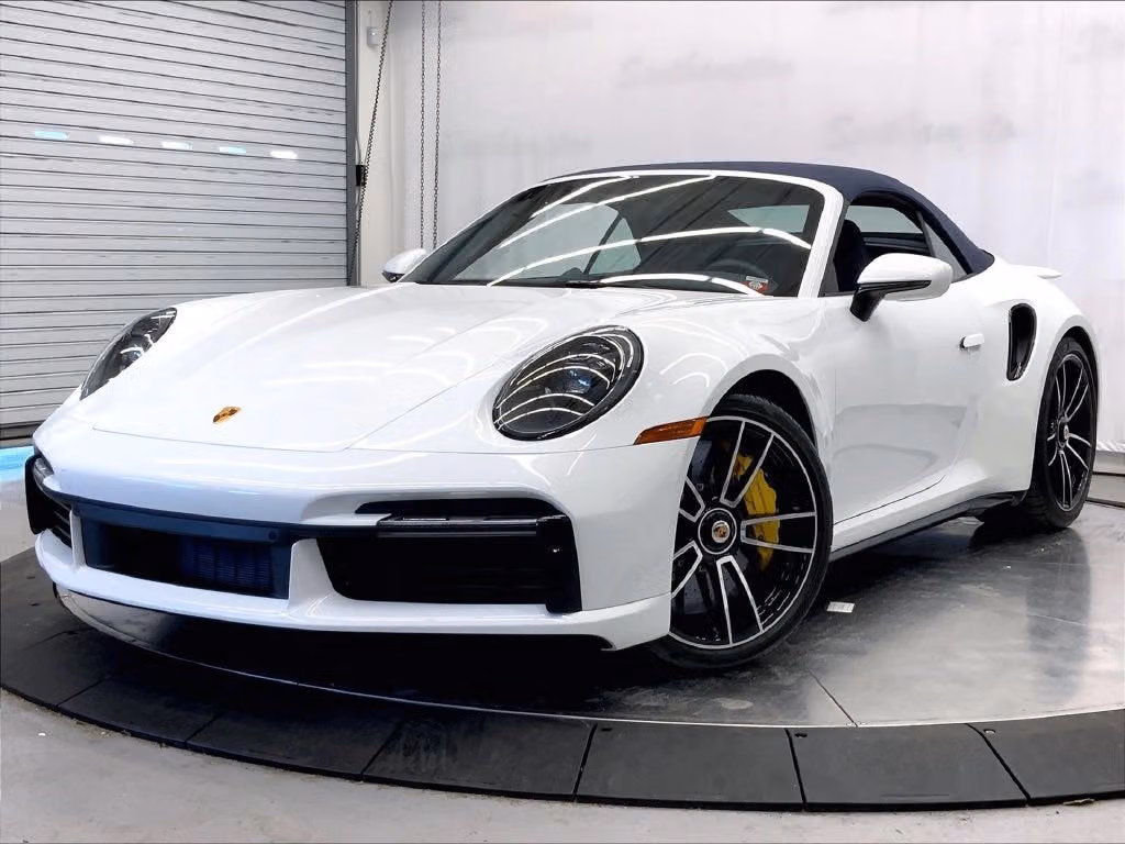 
           
        2024 Porsche 911