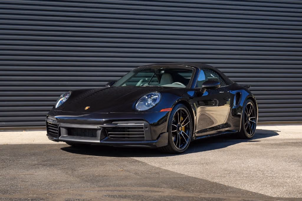 
           
        2022 Porsche 911