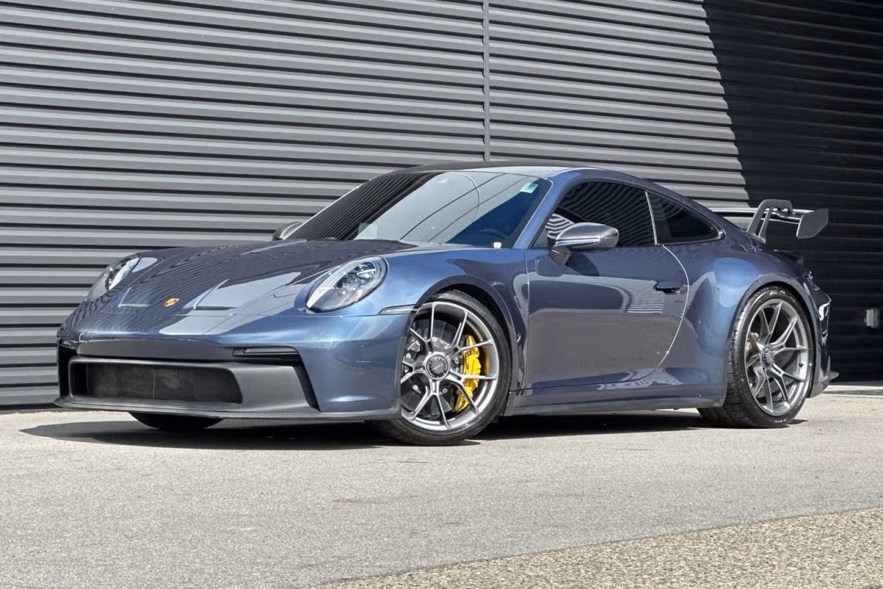
           
        2023 Porsche 911