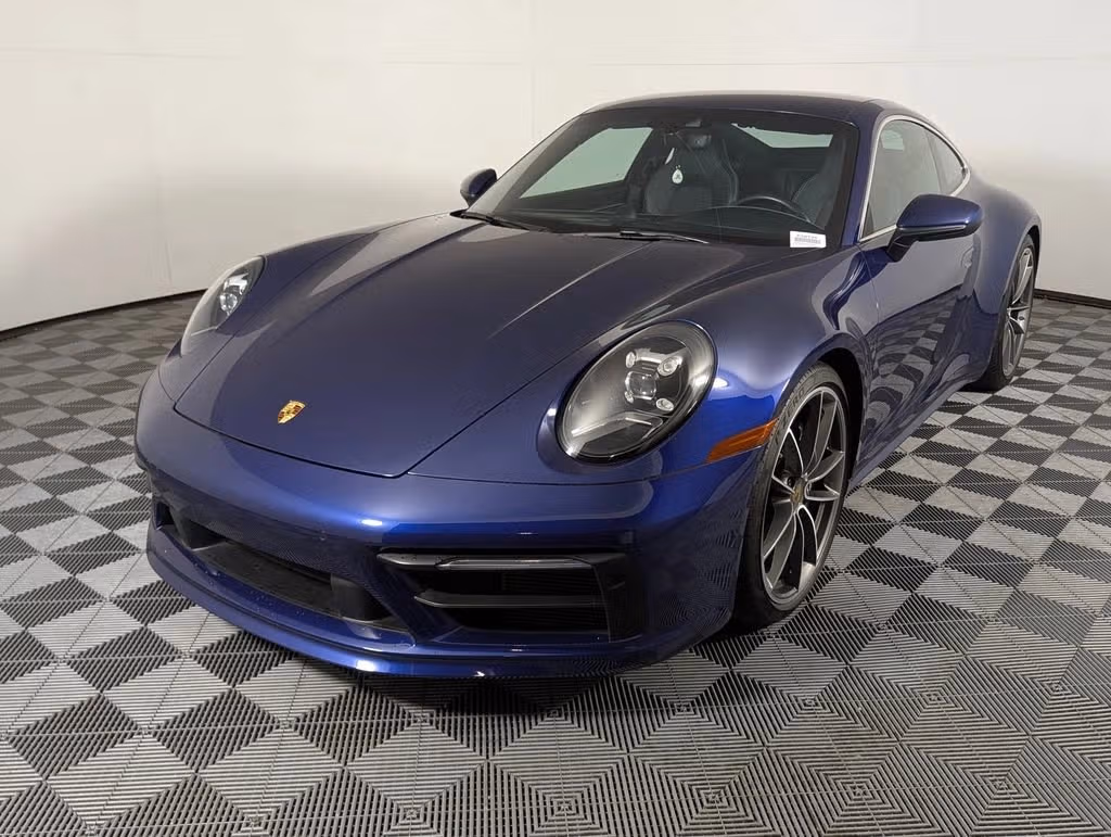 
           
        2020 Porsche 911