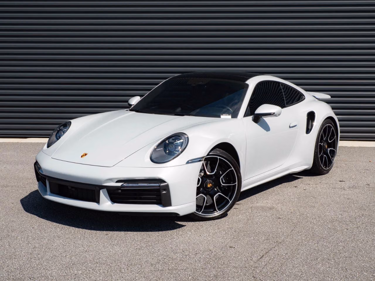 
           
        2023 Porsche 911
