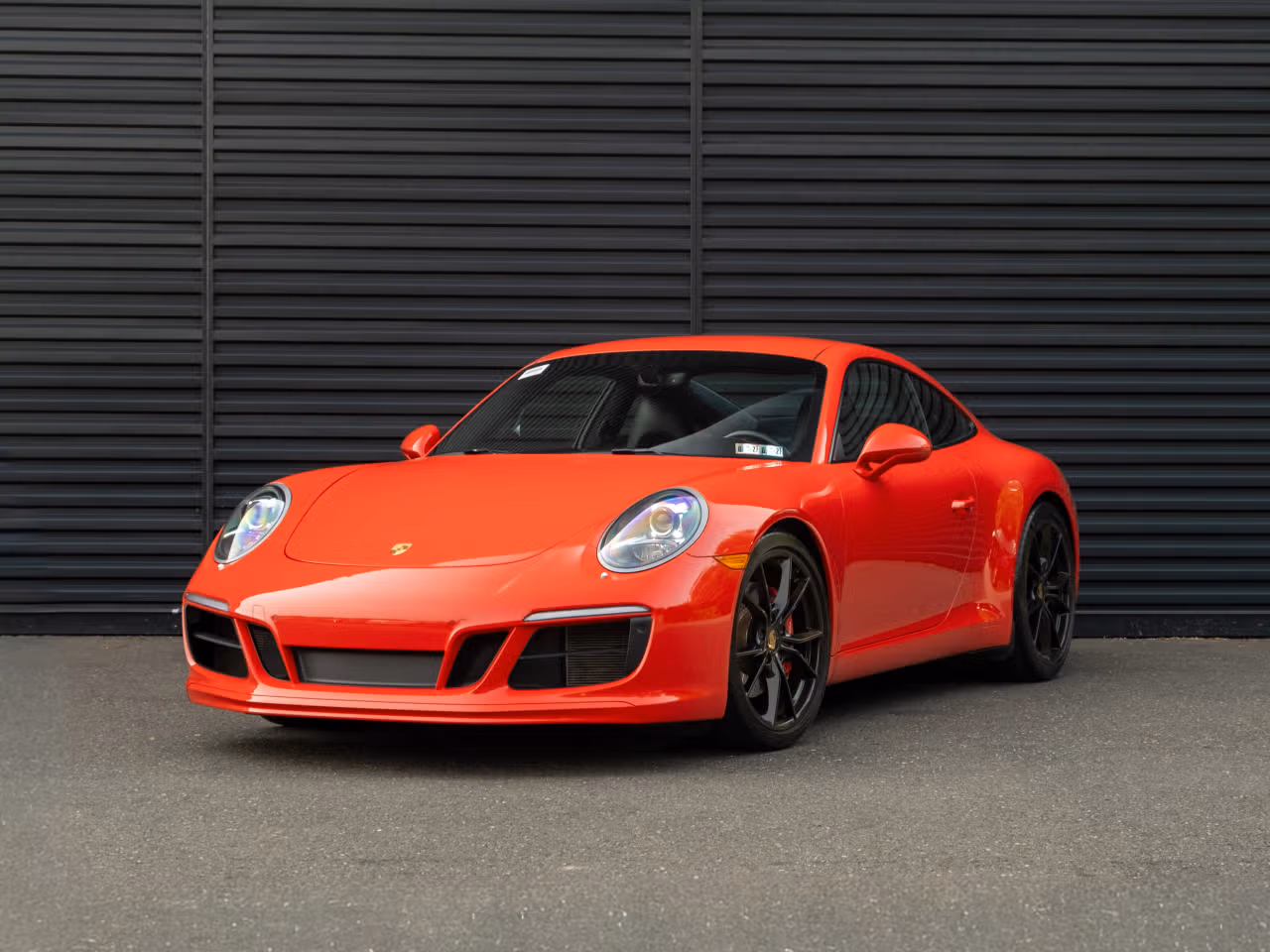 
           
        2017 Porsche 911