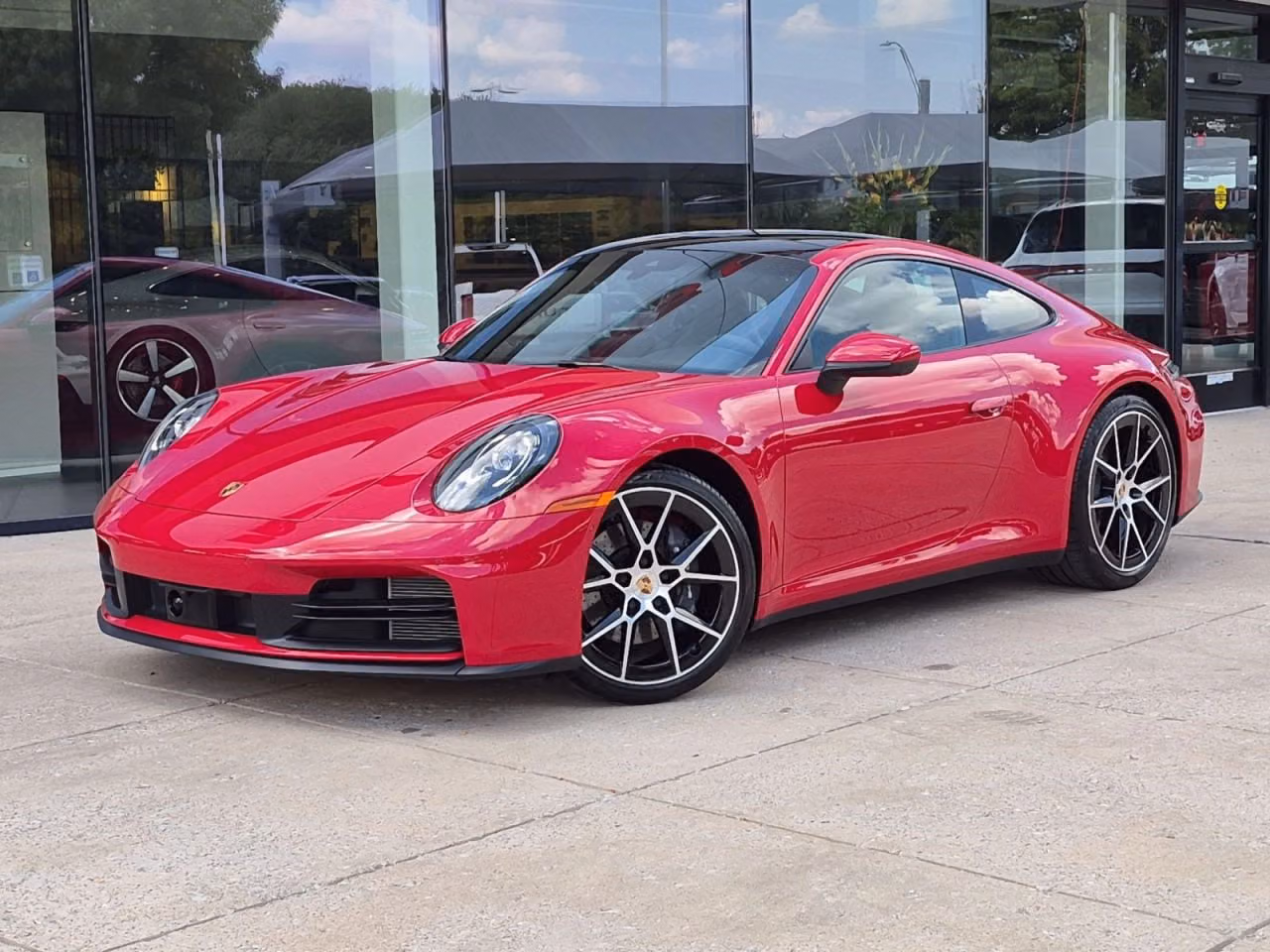 
           
        2025 Porsche 911