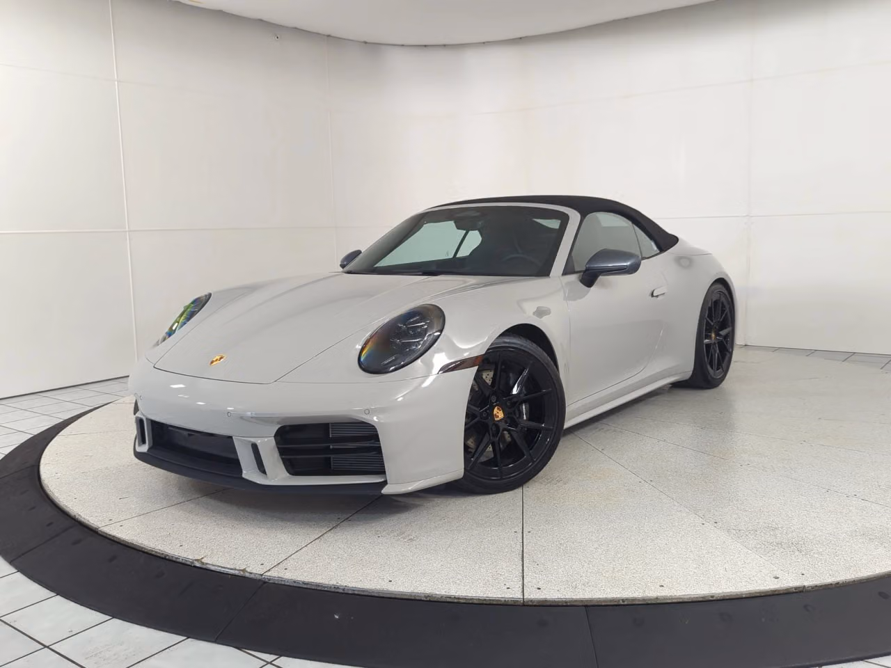 
           
        2026 Porsche 911