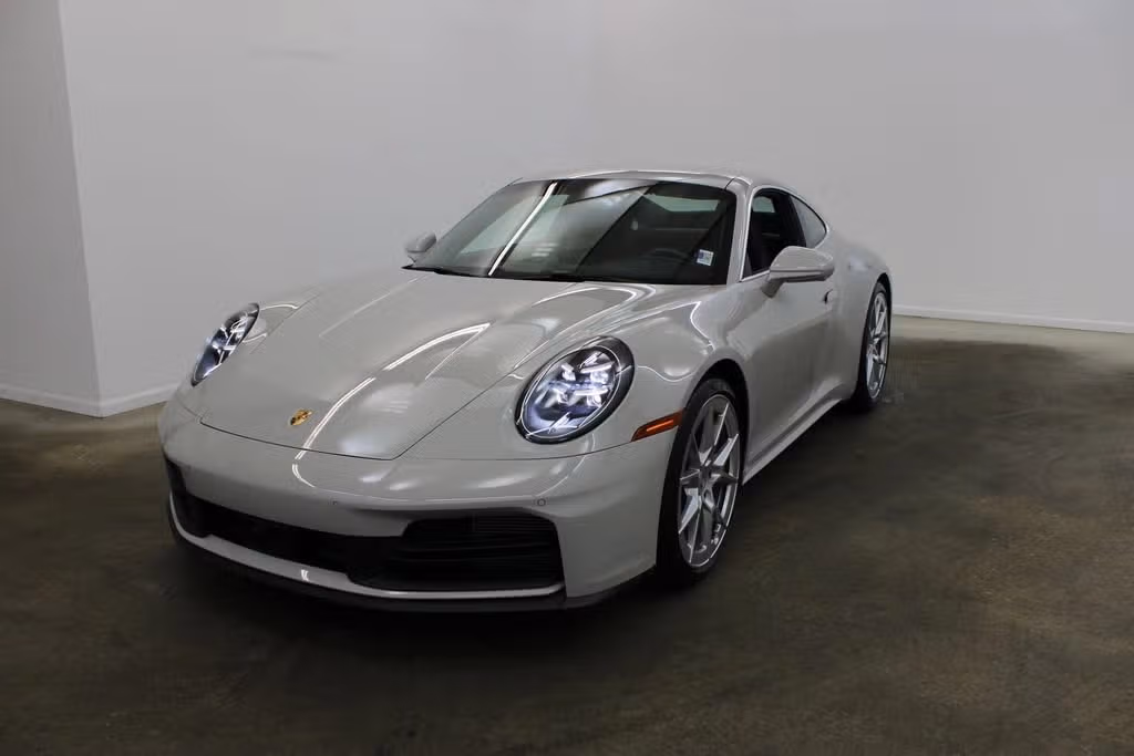
           
        2025 Porsche 911