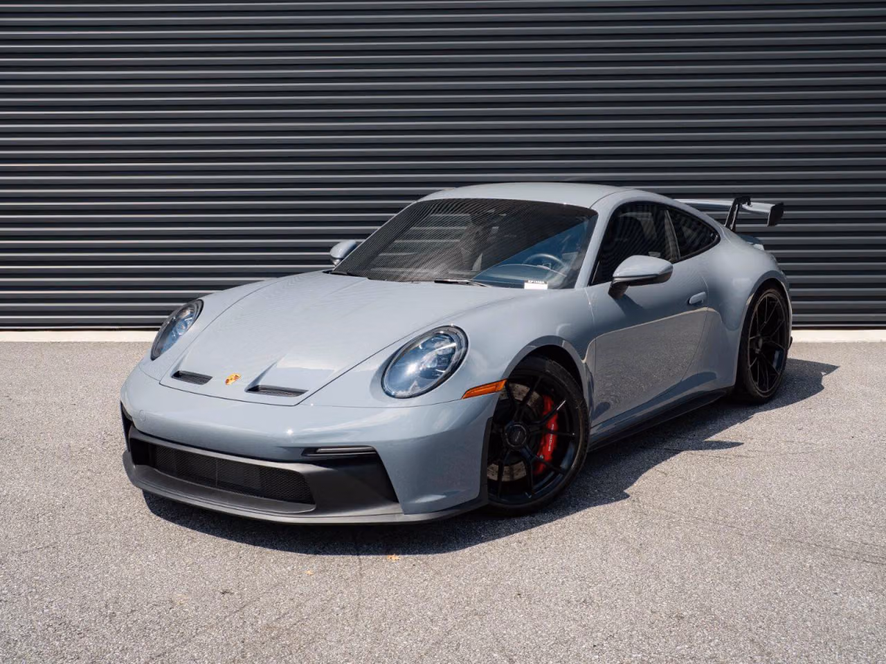 
           
        2024 Porsche 911