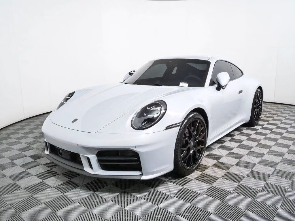 
           
        2025 Porsche 911