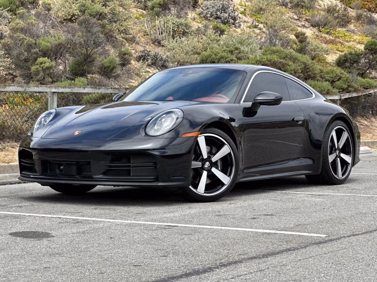 
           
        2025 Porsche 911
