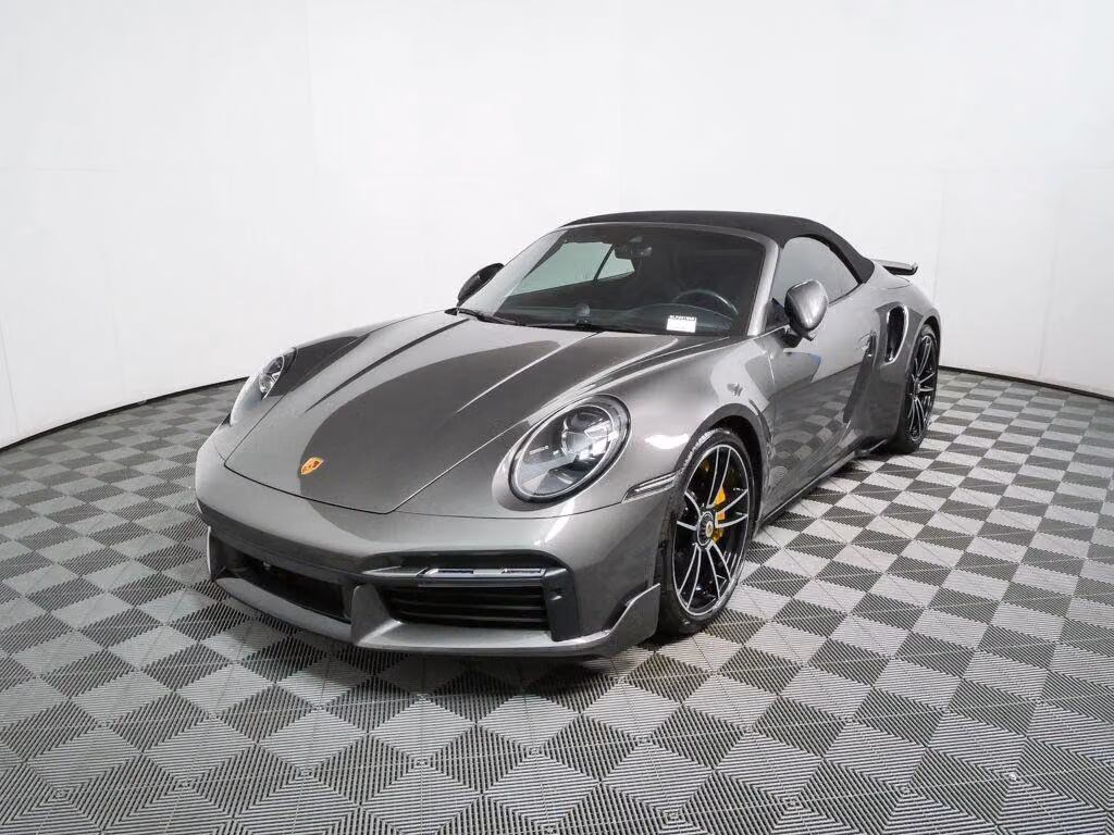 
           
        2021 Porsche 911