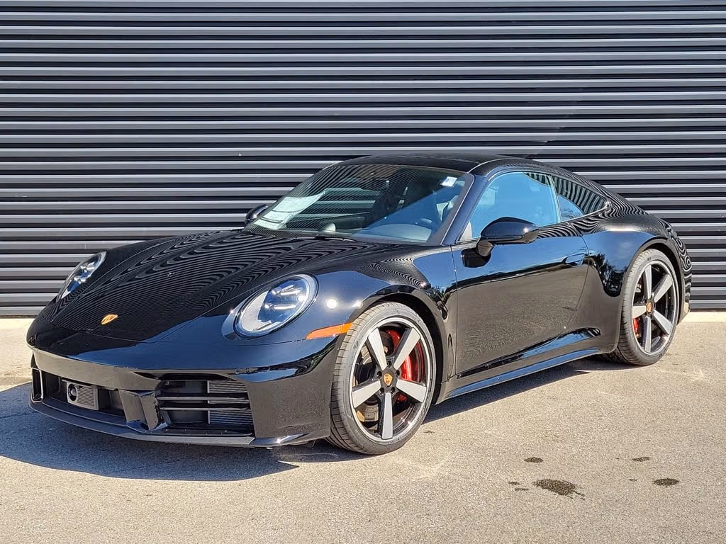 
           New 
        2026 Porsche 911