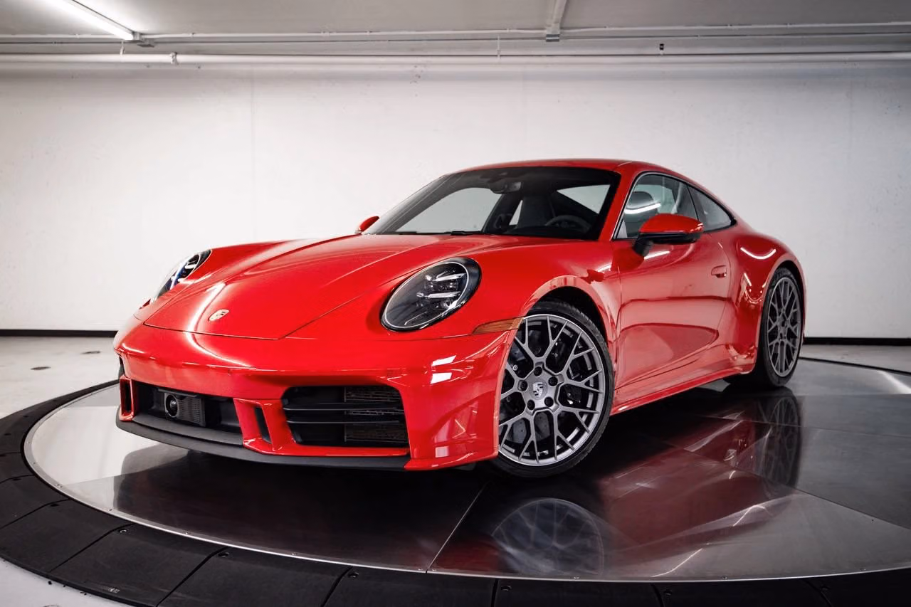 
           
        2025 Porsche 911