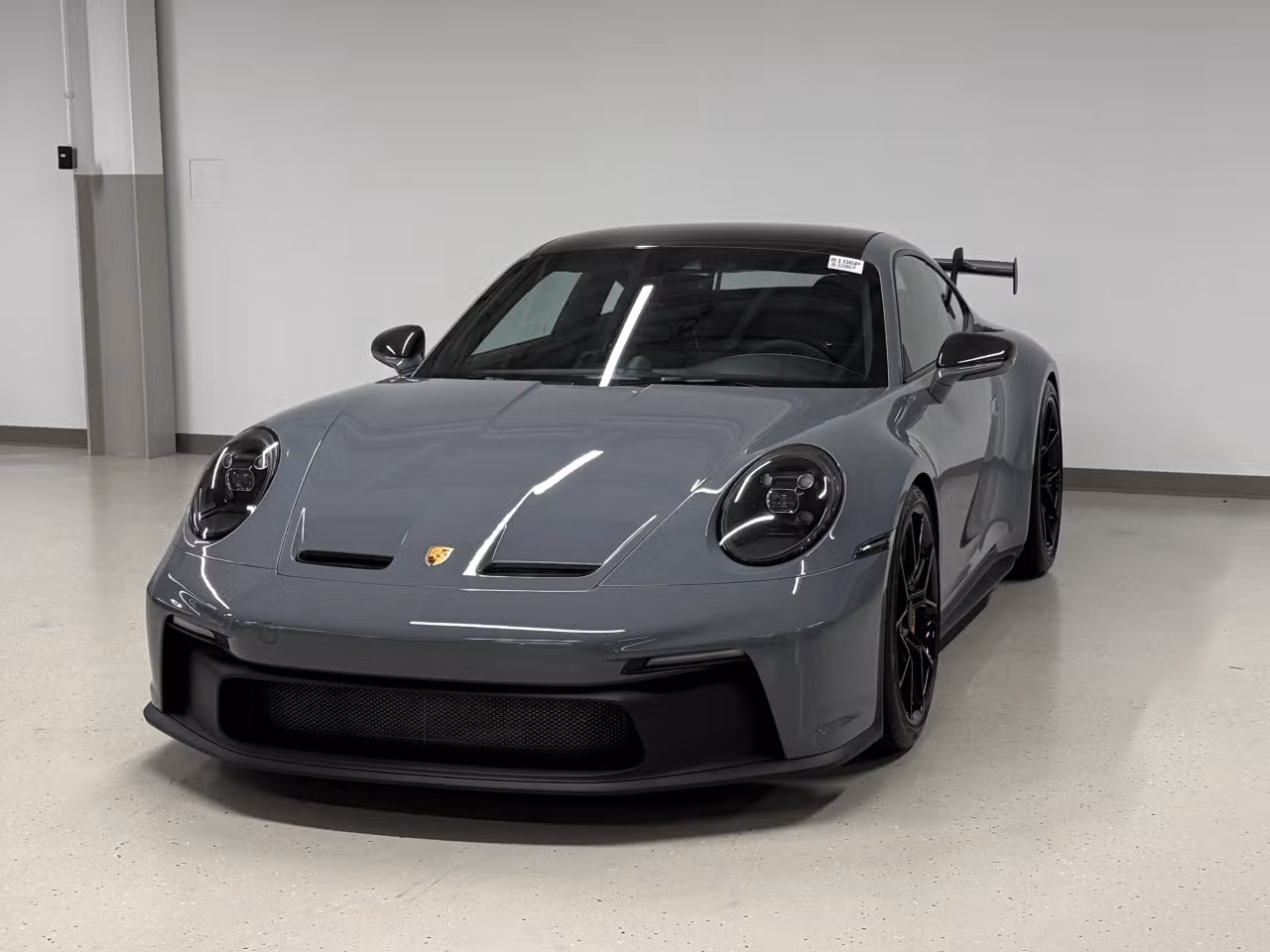
           
        2024 Porsche 911