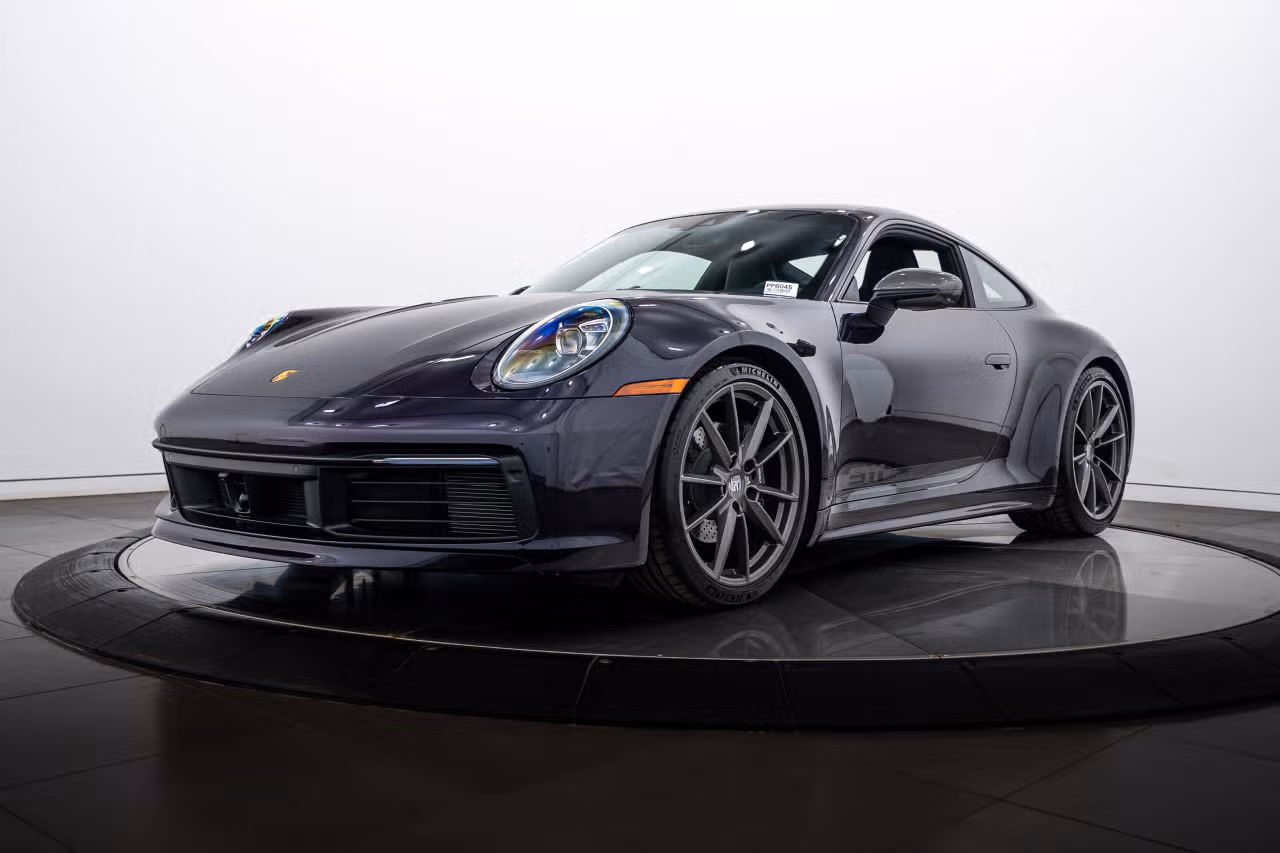 
           
        2024 Porsche 911