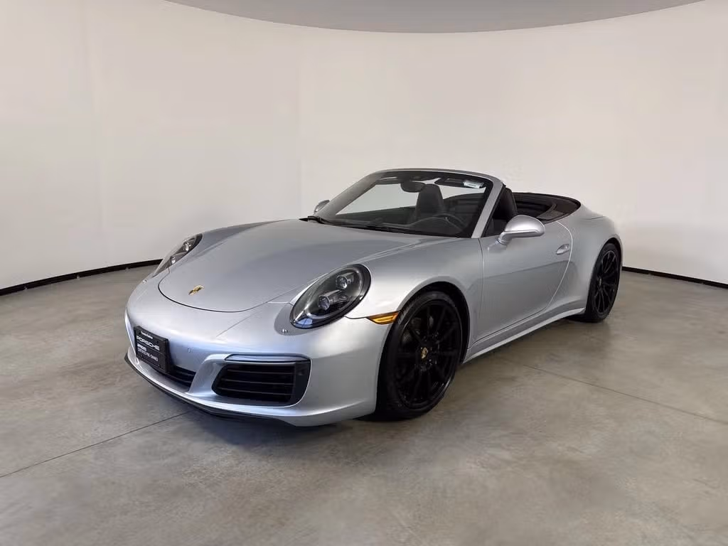 
           
        2017 Porsche 911