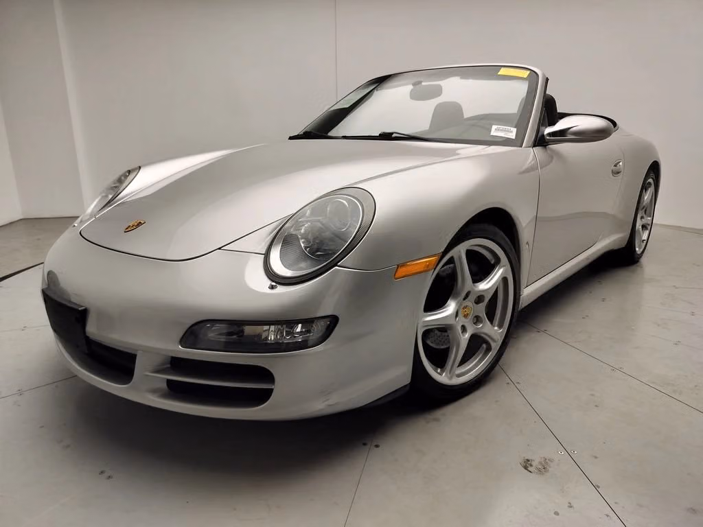 
           
        2005 Porsche 911