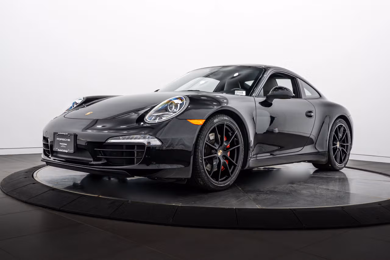 
           
        2012 Porsche 911