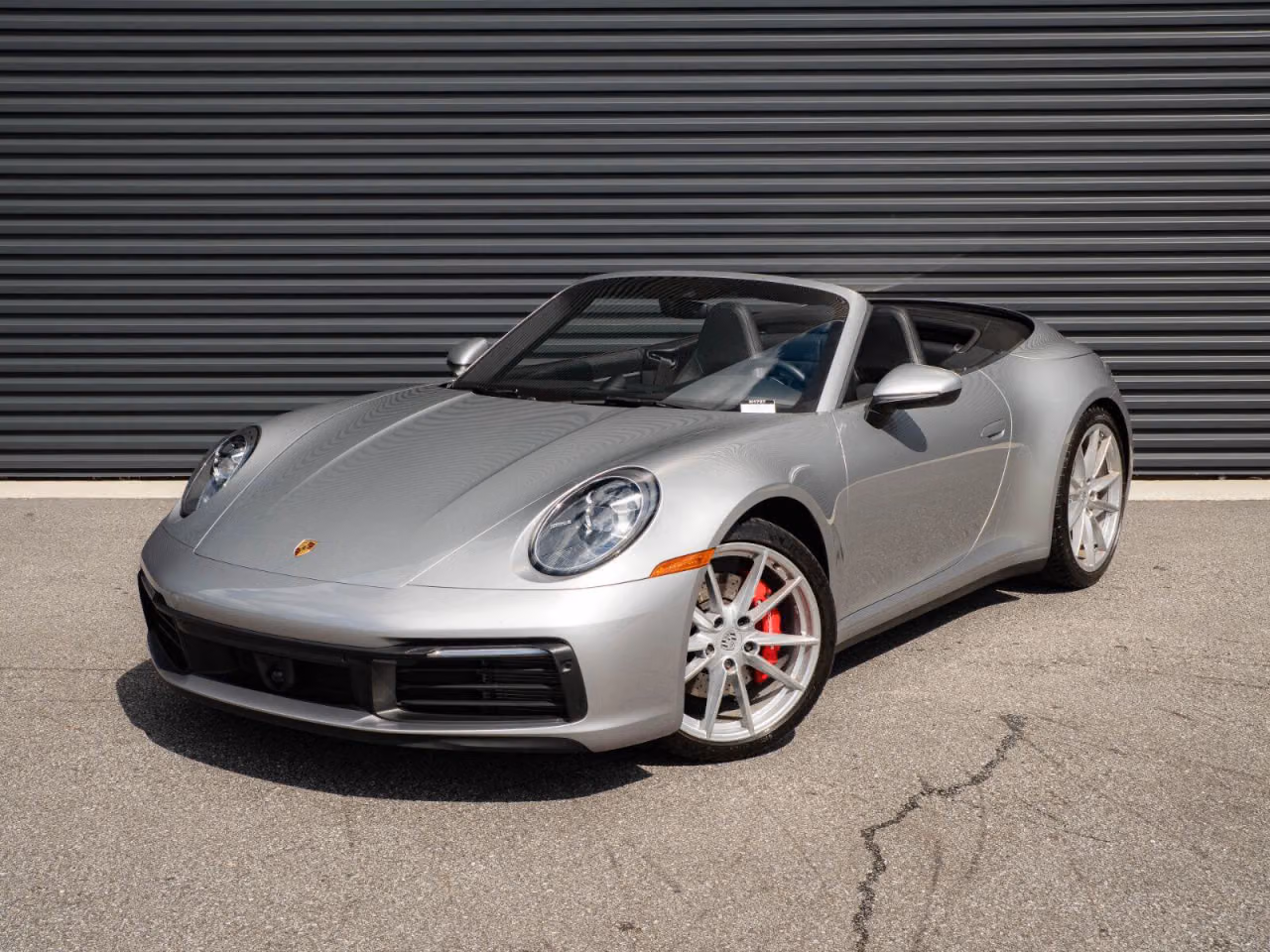 
           
        2020 Porsche 911