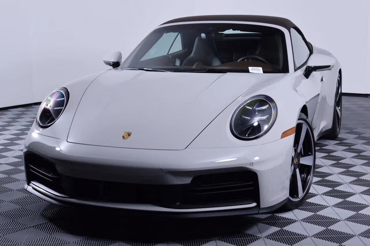 
           
        2026 Porsche 911