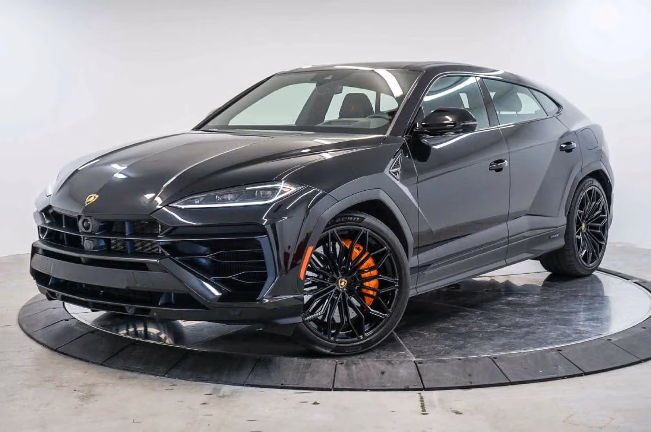 
           
        2025 Lamborghini Urus