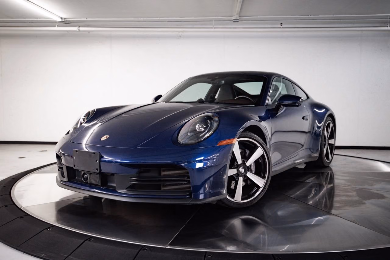 
           
        2025 Porsche 911