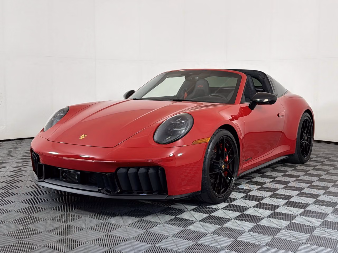
           
        2025 Porsche 911