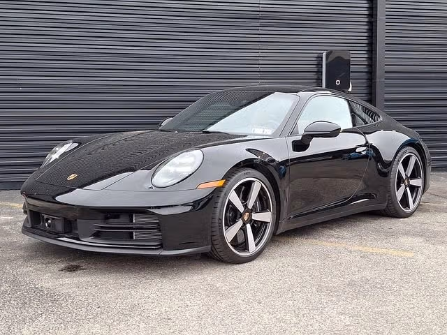 
           
        2025 Porsche 911