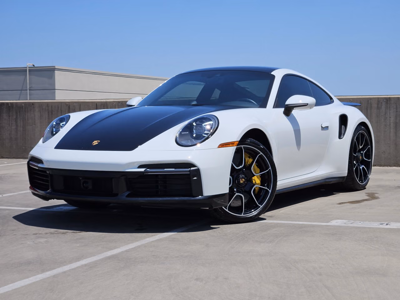 
           
        2024 Porsche 911