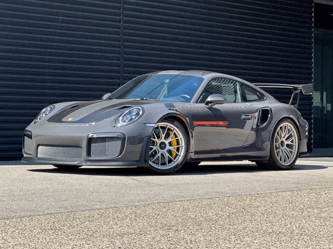 
           
        2018 Porsche 911
